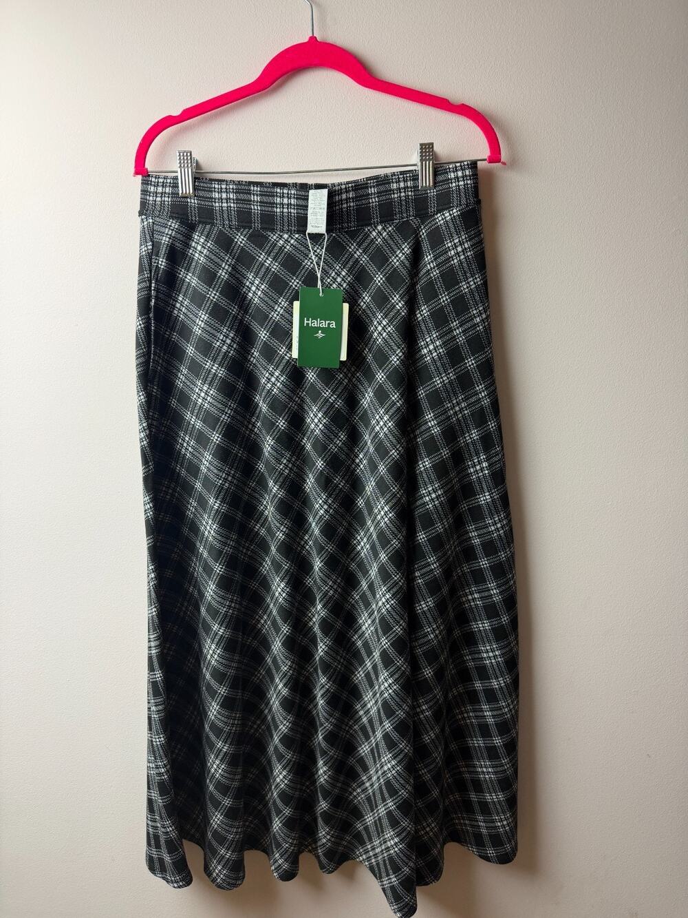 Halara Black/White Plaid Poly Blend Long Skirt Size Large NWT